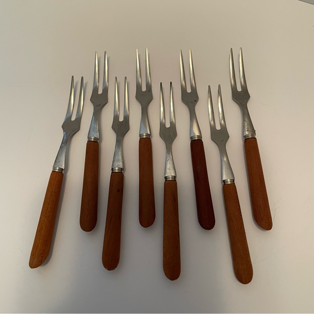 MCM Party/ HorsD’oeuvre Forks Set‎ Of 8 Stainless Steel With Cherry Handles